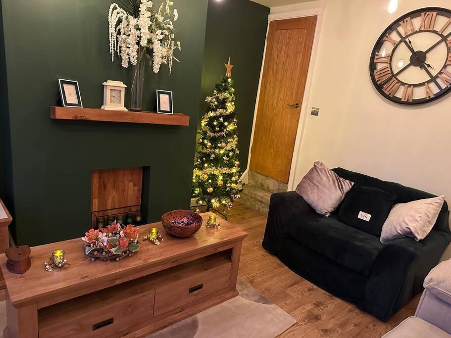 Quaint 1 Bedroom Cottage In Pudsey, Leeds 외부 사진