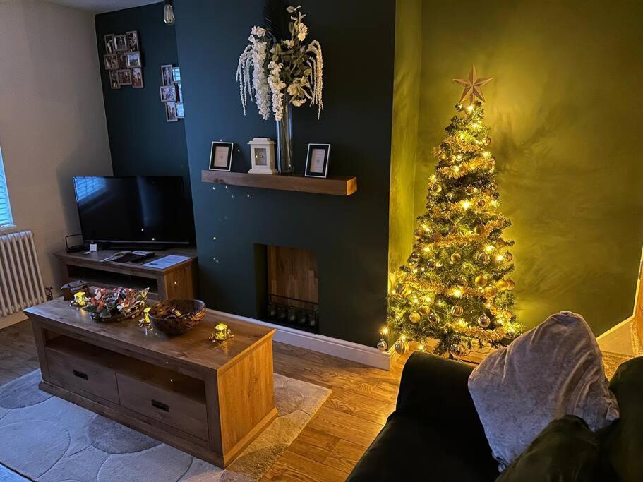 Quaint 1 Bedroom Cottage In Pudsey, Leeds 외부 사진